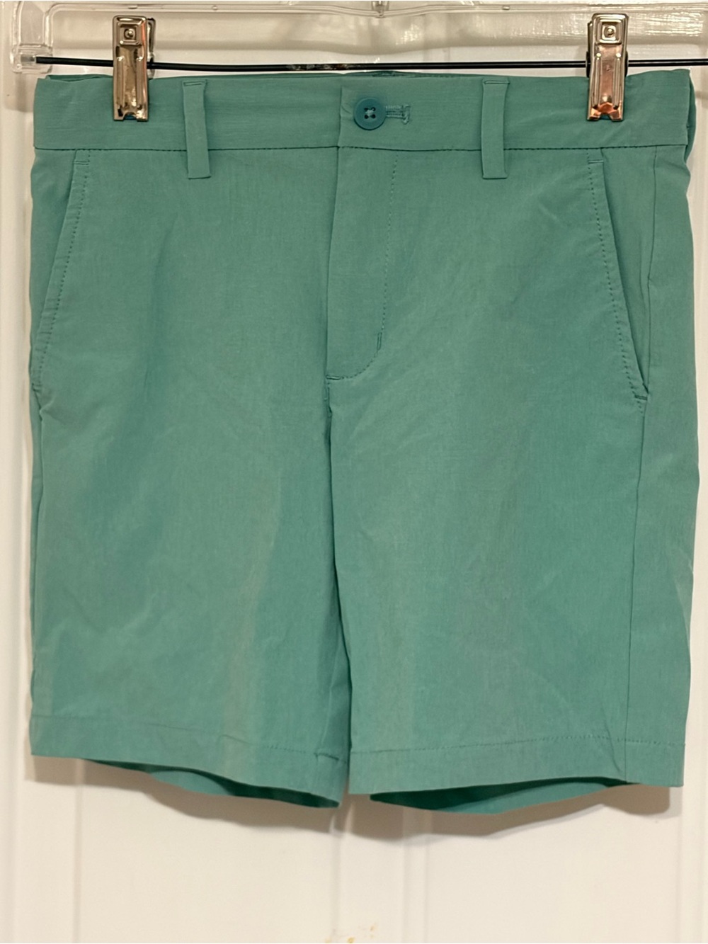 Vineyard Vines Outstanding Seafoam Green Performance Shorts for Boys Size 7